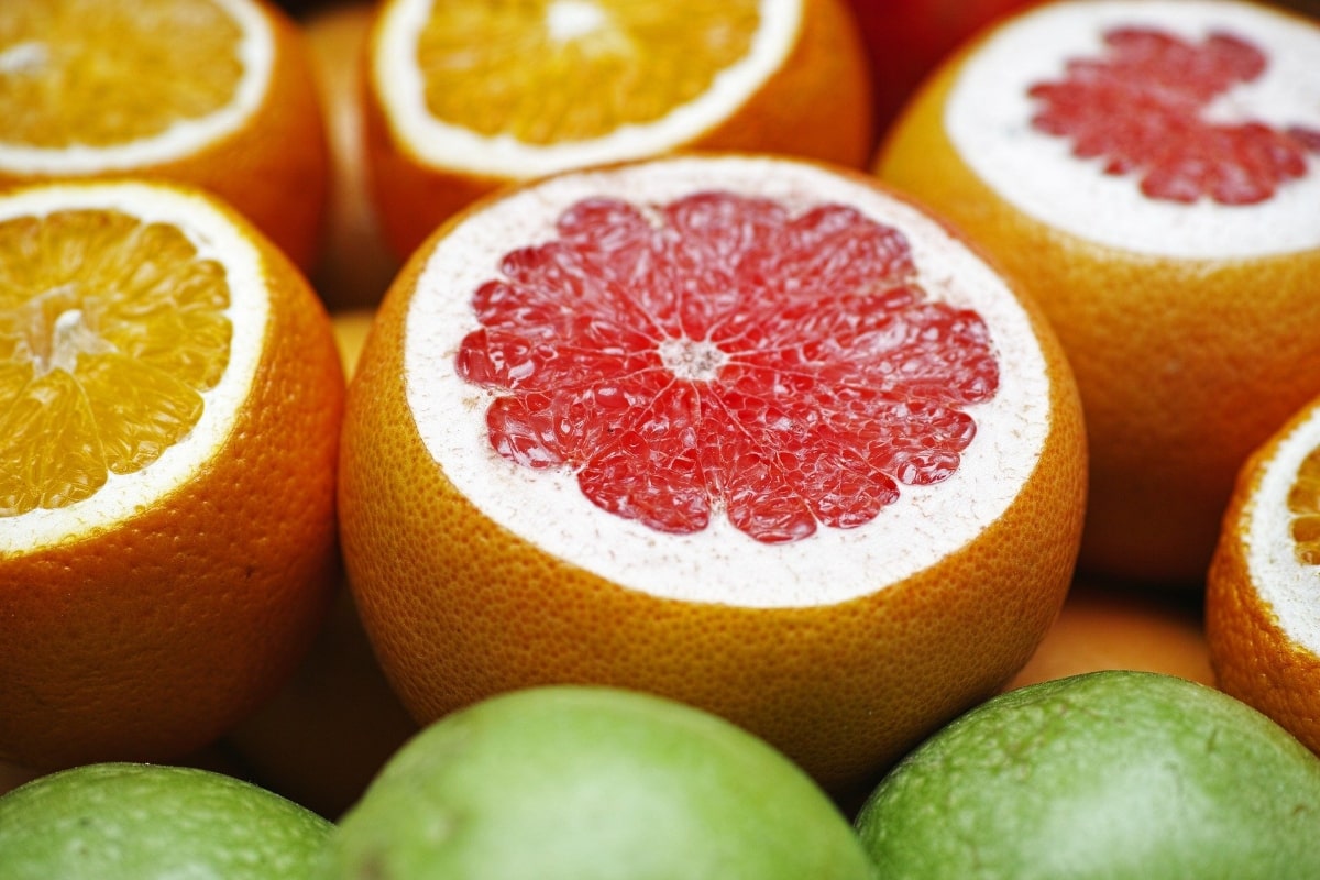 Beneficios de Consumir Jugo de Pomelo en Ayunas 