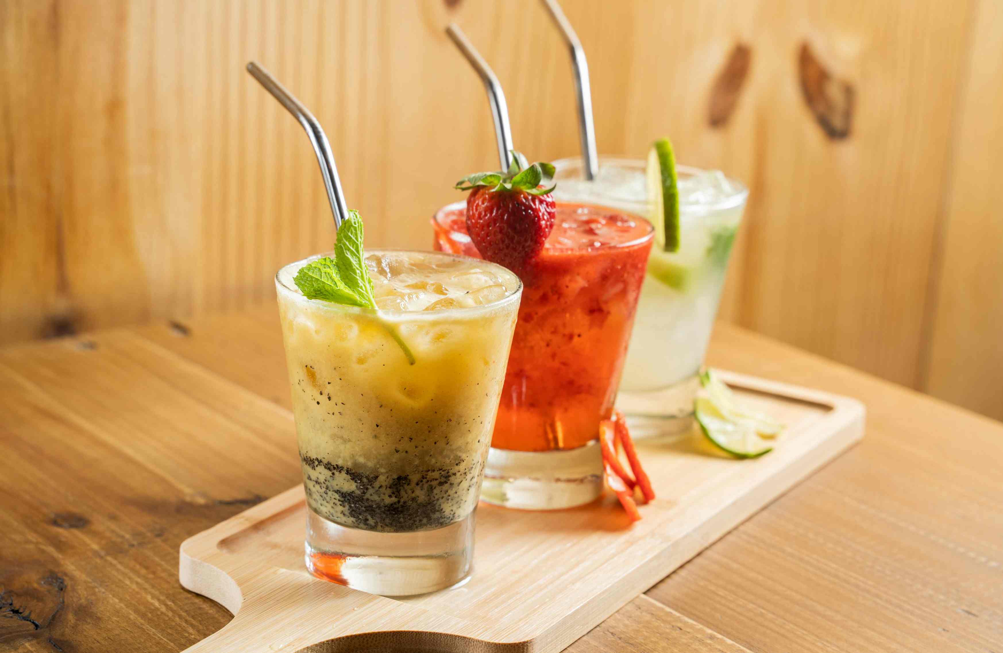 Los 10 Mejores Tragos con Soda para Preparar en Casa y Sorprender