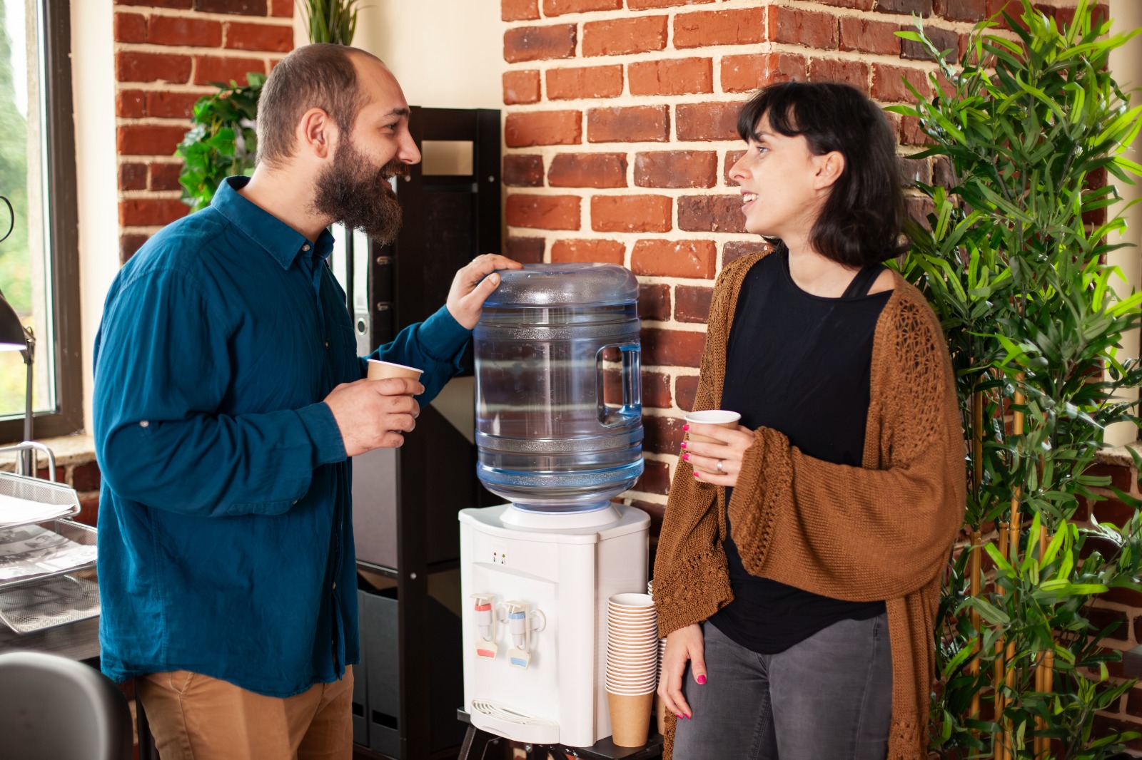 ¿Qué bebidas podés preparar con un dispenser frío calor?