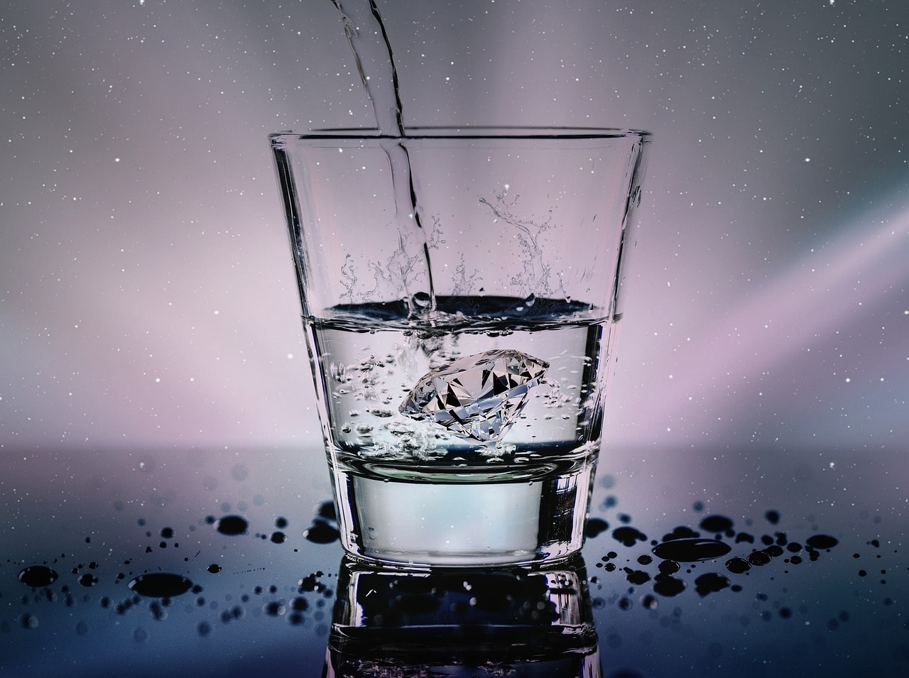 ¿Cuáles son los beneficios de tomar agua?